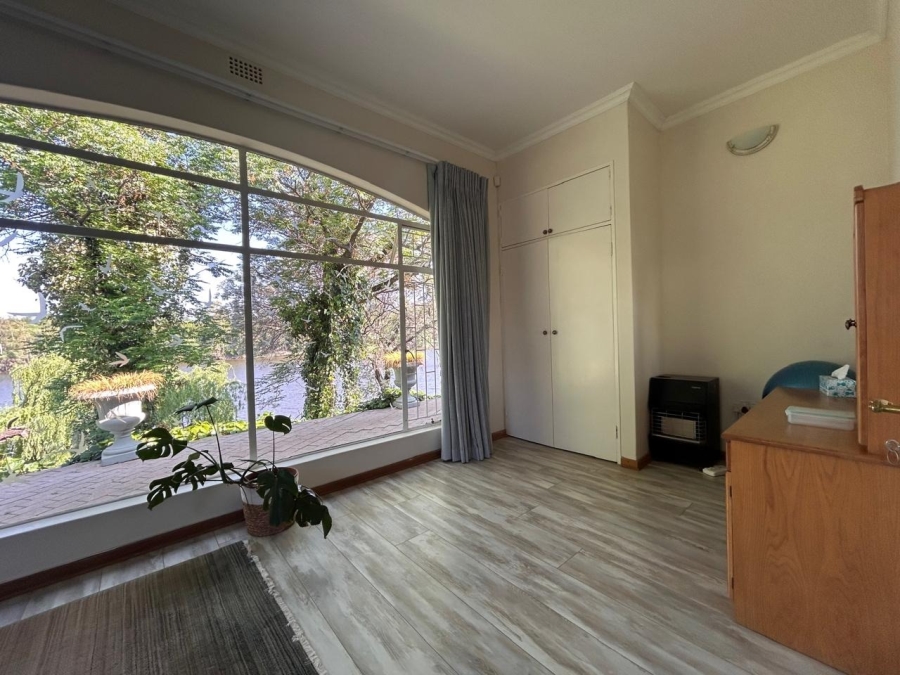 4 Bedroom Property for Sale in Lindequesdrif North West